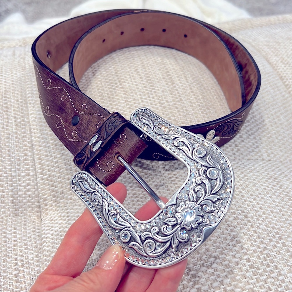Women’s Justin Leather Rhinestone Daisy Belt, 34